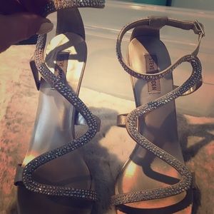 Steve Madden strappy heels sz 9.5